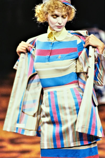 Look 70